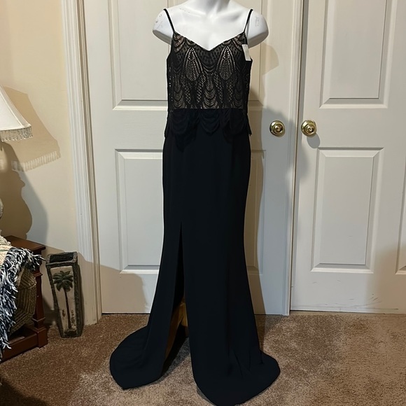 Dress The Population Revolve Roselyn Gown. NWT. Size M - Picture 1 of 16